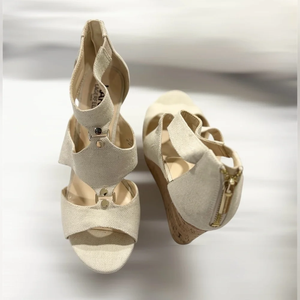 Karl Lagerfeld Sylvie Beige Canvas Cork Wedge Sandals 8M Gold Zip Back - Picture 3 of 7